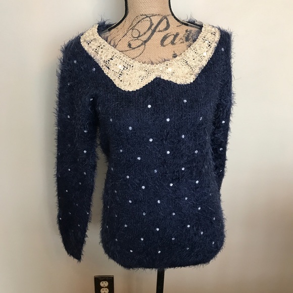 Sweaters - Beautiful soft fuzzy fun sweater w/sequins